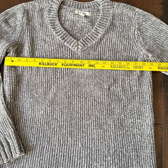 Orvis chenille v neck sweater womens size medium gray cozy soft warm comfy winte - Picture 8 of 9